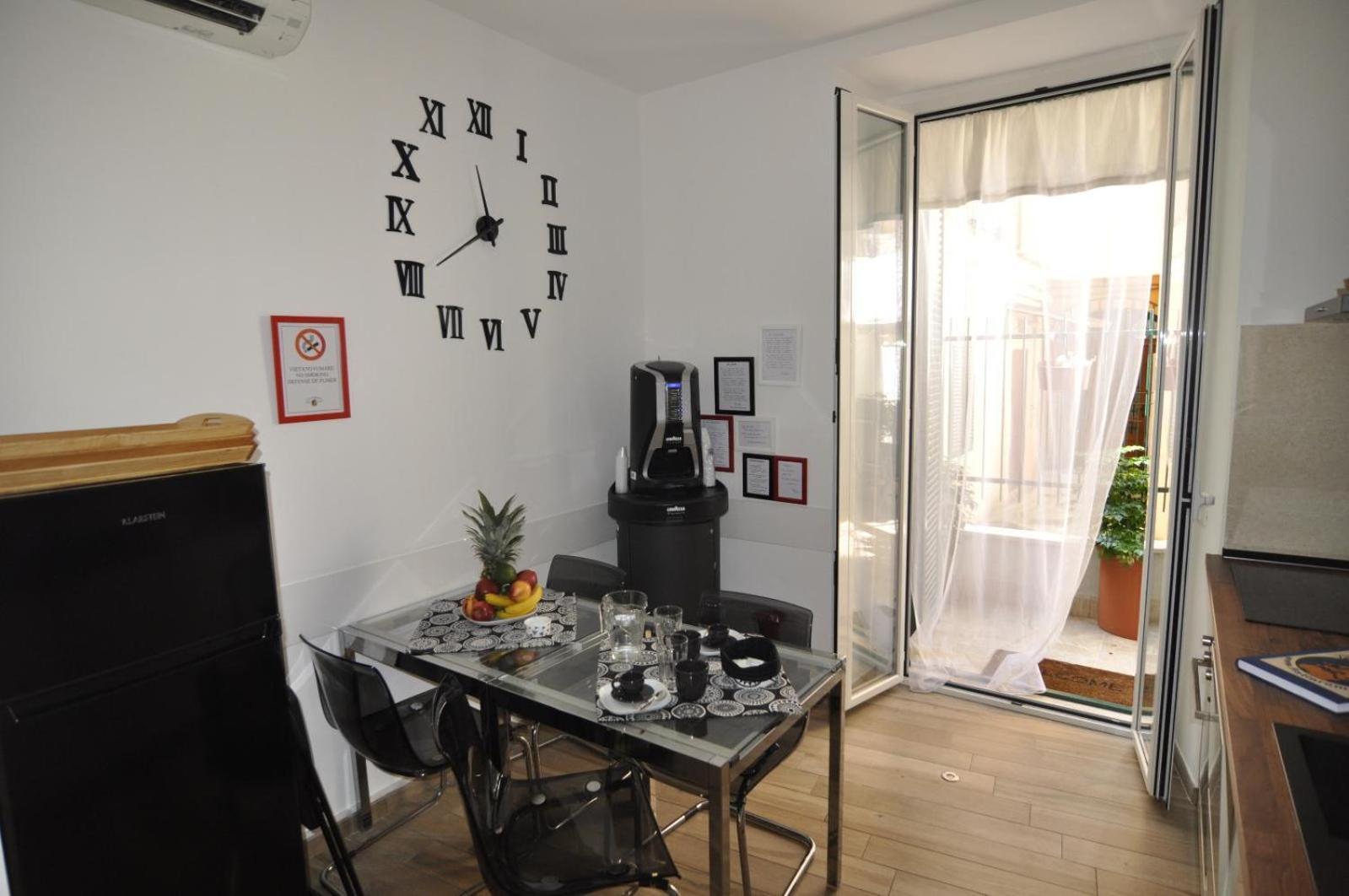 Flatinrome Trastevere Deluxe Rooms - Green Patio المظهر الخارجي الصورة